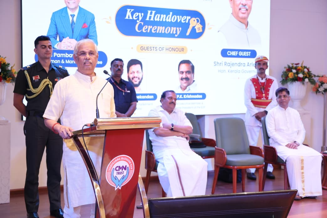 തനിക്കുള്ളത് മറ്റുള്ളവർക്കു കൂടി പങ്കുവെക്കാനുള്ള മനസ്സാണ്  സാമൂഹ്യപുരോഗതിയെ നിർണ്ണയിക്കുന്നത്- ഗവർണർ 